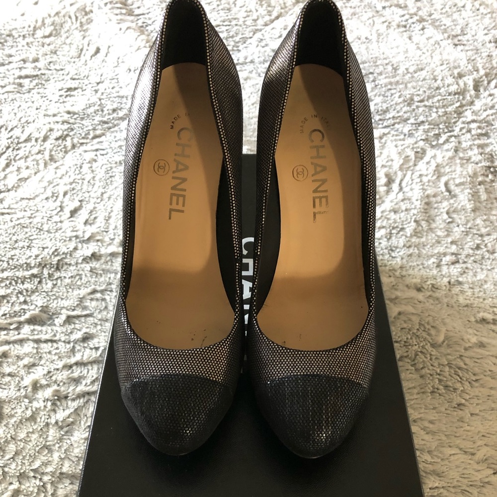 Chanel Pumps- WORN TWICE! - Picture 2 of 8